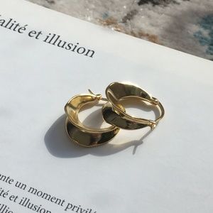 Organic Gold Hoops - Mejuri Style